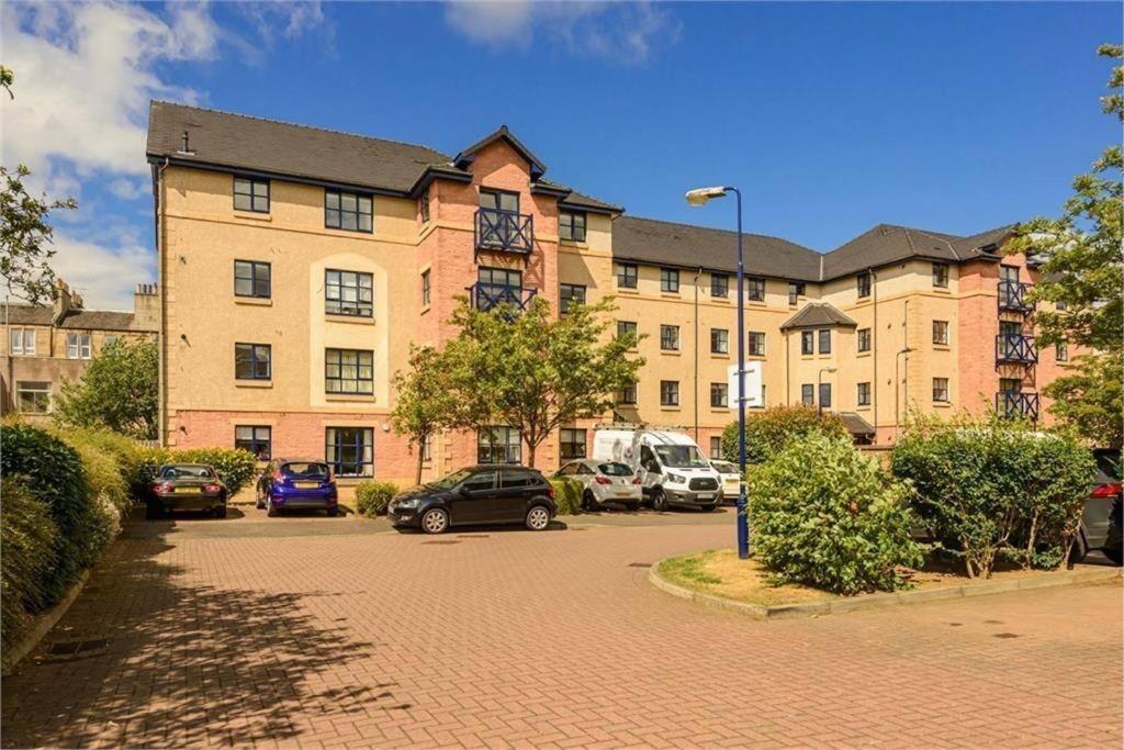 Cosy Roseburn Apartment, Edinburgh - 2 Bedrooms, Free Parking מראה חיצוני תמונה