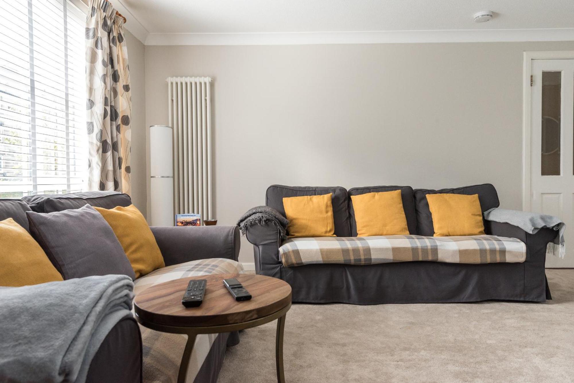 Cosy Roseburn Apartment, Edinburgh - 2 Bedrooms, Free Parking מראה חיצוני תמונה