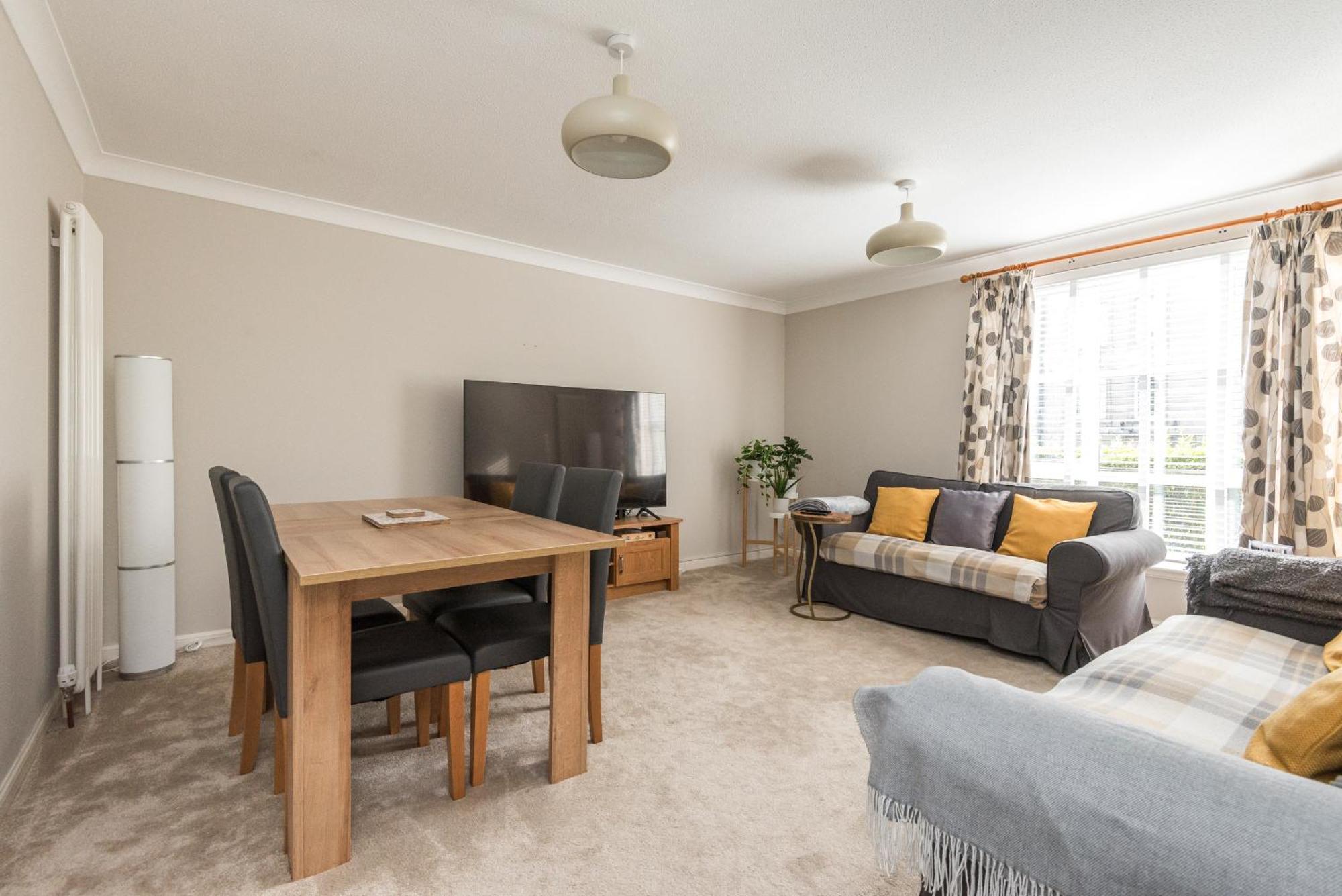 Cosy Roseburn Apartment, Edinburgh - 2 Bedrooms, Free Parking מראה חיצוני תמונה